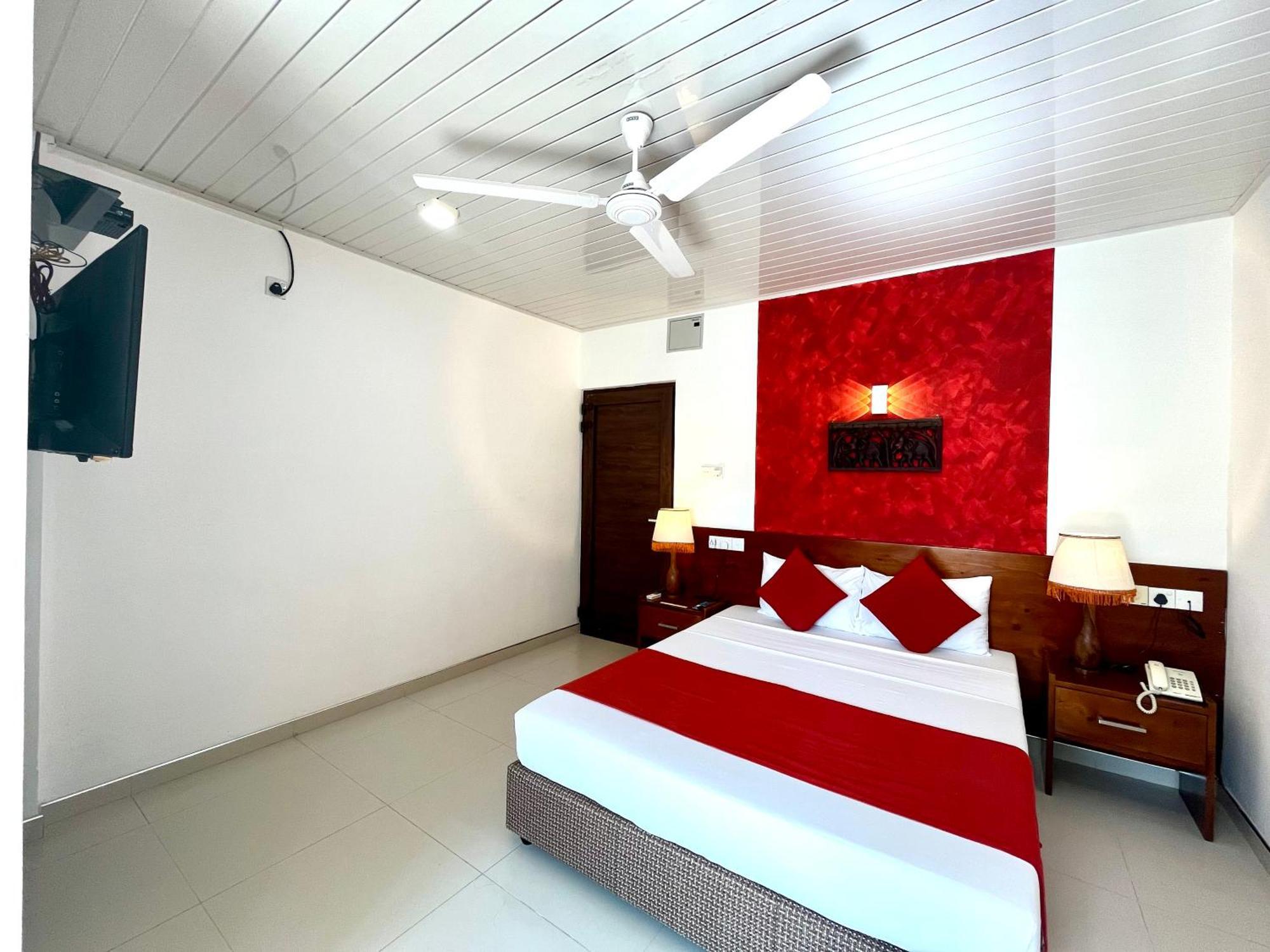 Hotel My